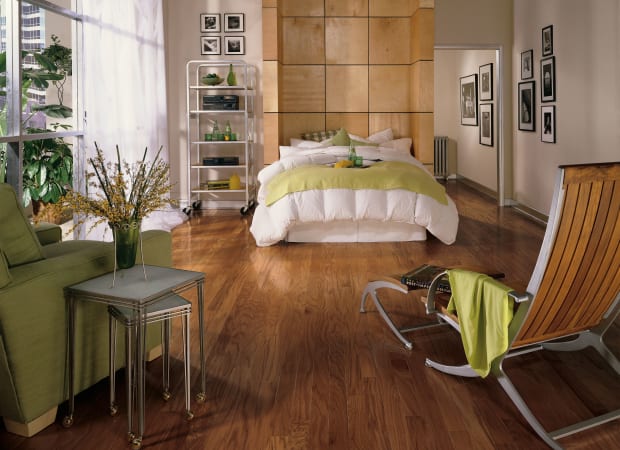 Westchester Red Oak Solid in Gunstock 3-1/4" | Bruce